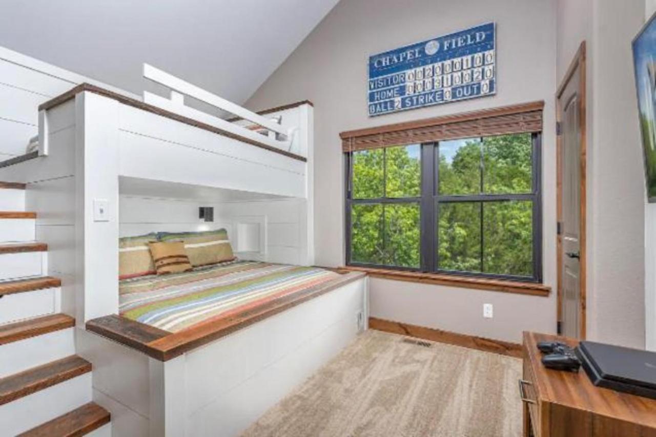 Premier Retreat With Hot Tub, Theater & Pool Table Villa Hollister Exteriör bild