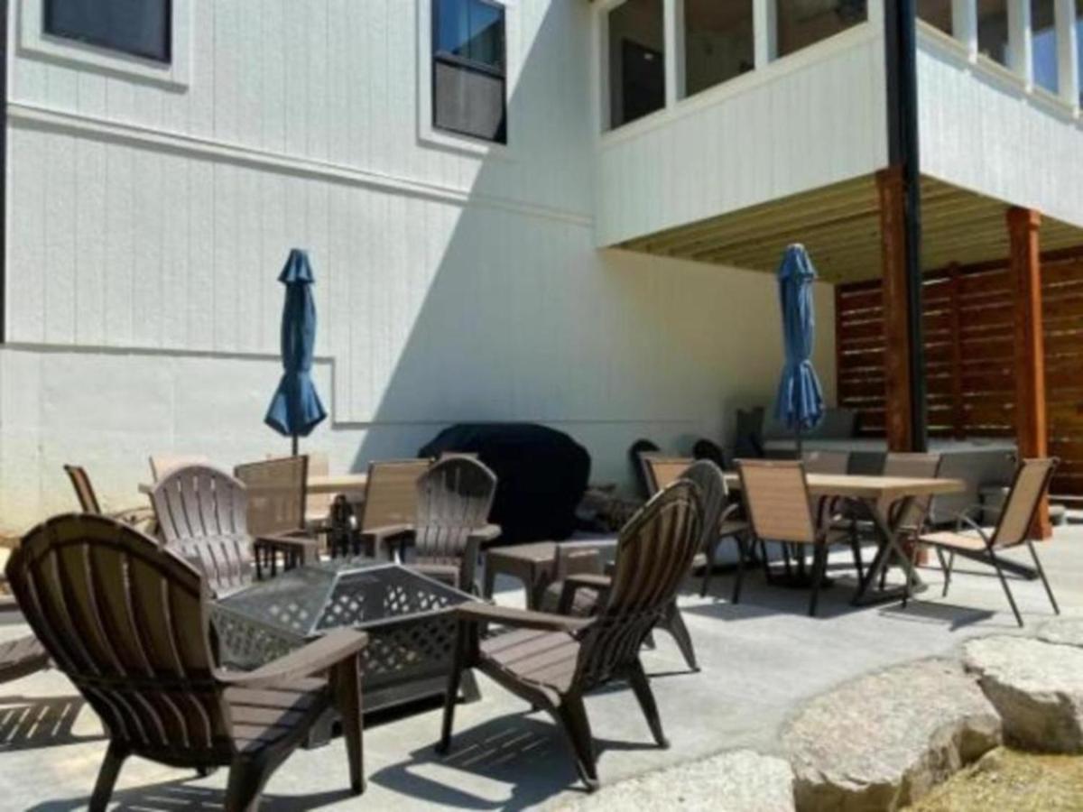 Premier Retreat With Hot Tub, Theater & Pool Table Villa Hollister Exteriör bild